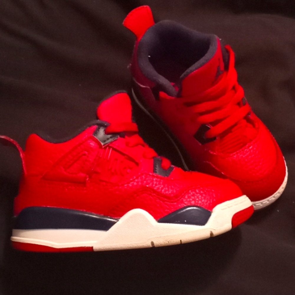 Retro Jordan 4s